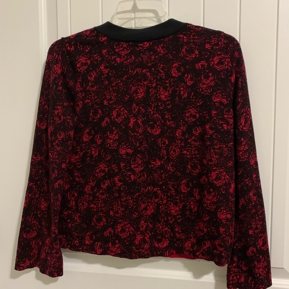 Mercer Street Studio Red Black Rose Shrug Cardigan Sweater PS - Picture 6 of 8